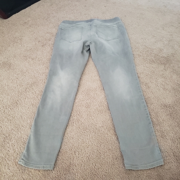 Mid rise Rock Star grey fade out skinny jeans - Picture 2 of 5